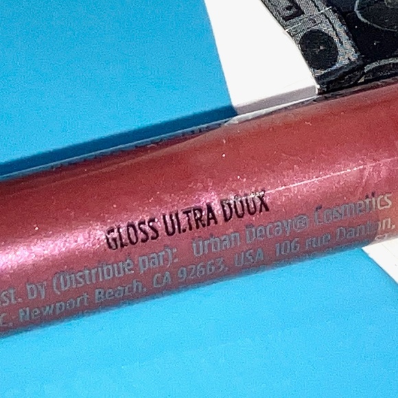 🎀 $9 - NAKED Urban Decay Hi-Fi Shine Ultra Cushion Lip Gloss Lipgloss Travel - Picture 9 of 12